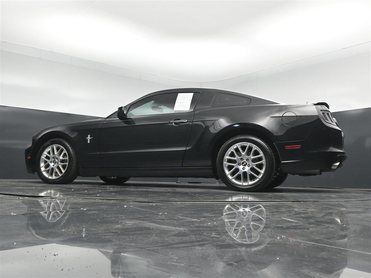 Ford Mustang V6 Coupe 2014