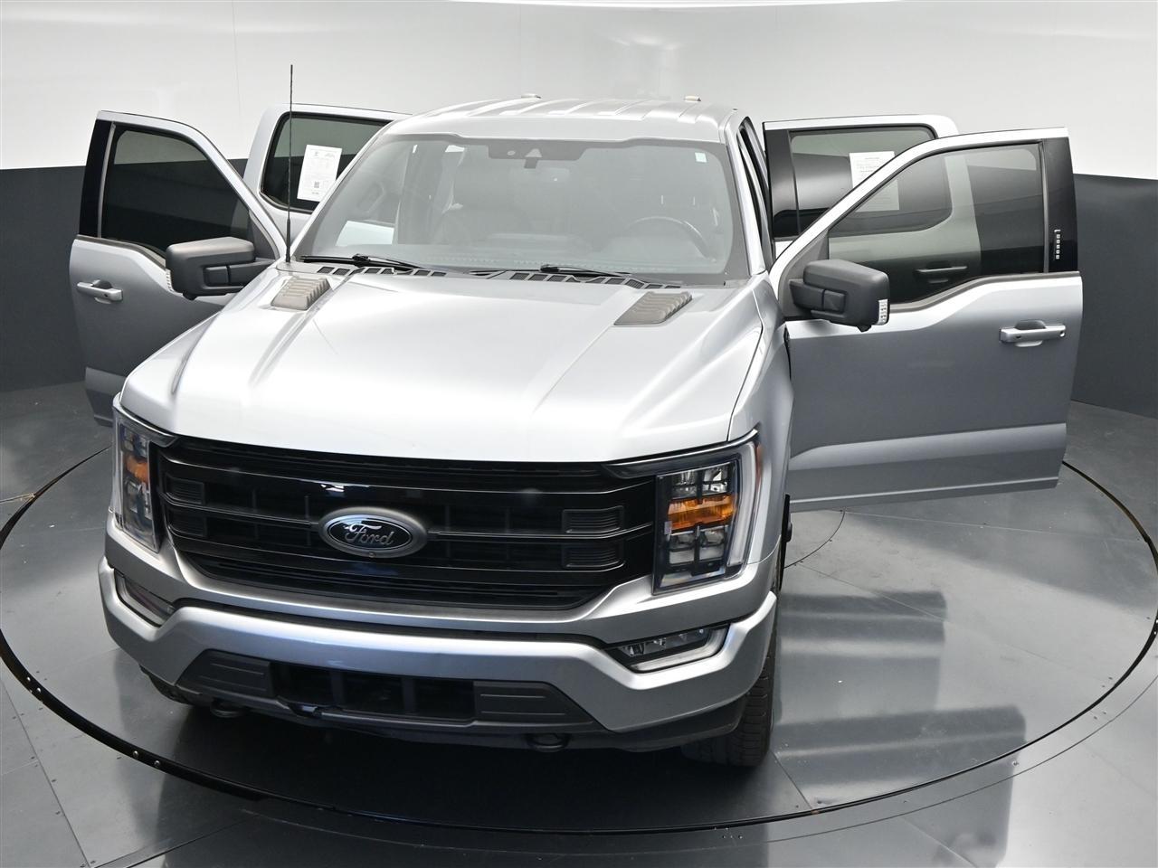 Ford F-150 XLT SuperCrew 5.5-ft. Bed 4WD 2022