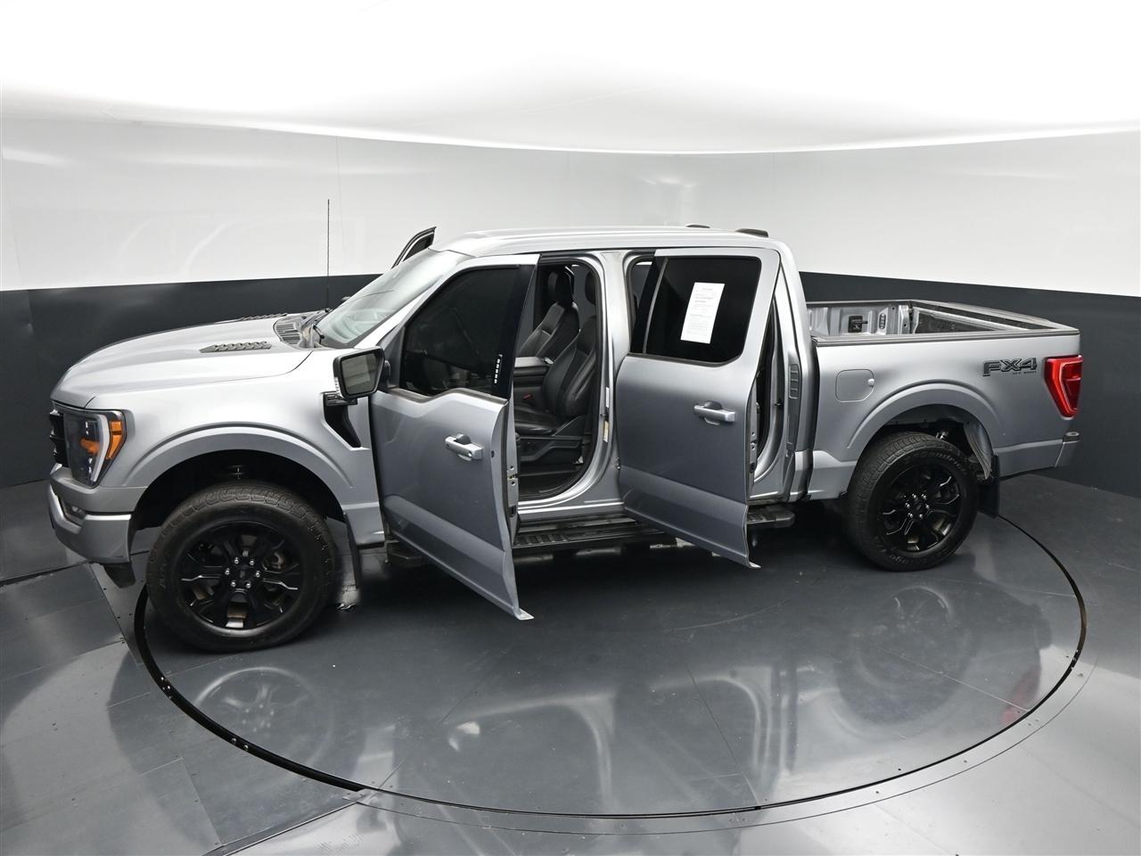 Ford F-150 XLT SuperCrew 5.5-ft. Bed 4WD 2022