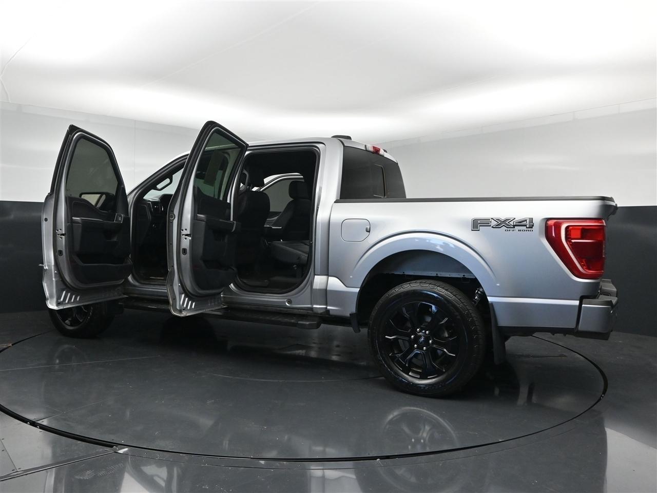 Ford F-150 XLT SuperCrew 5.5-ft. Bed 4WD 2022