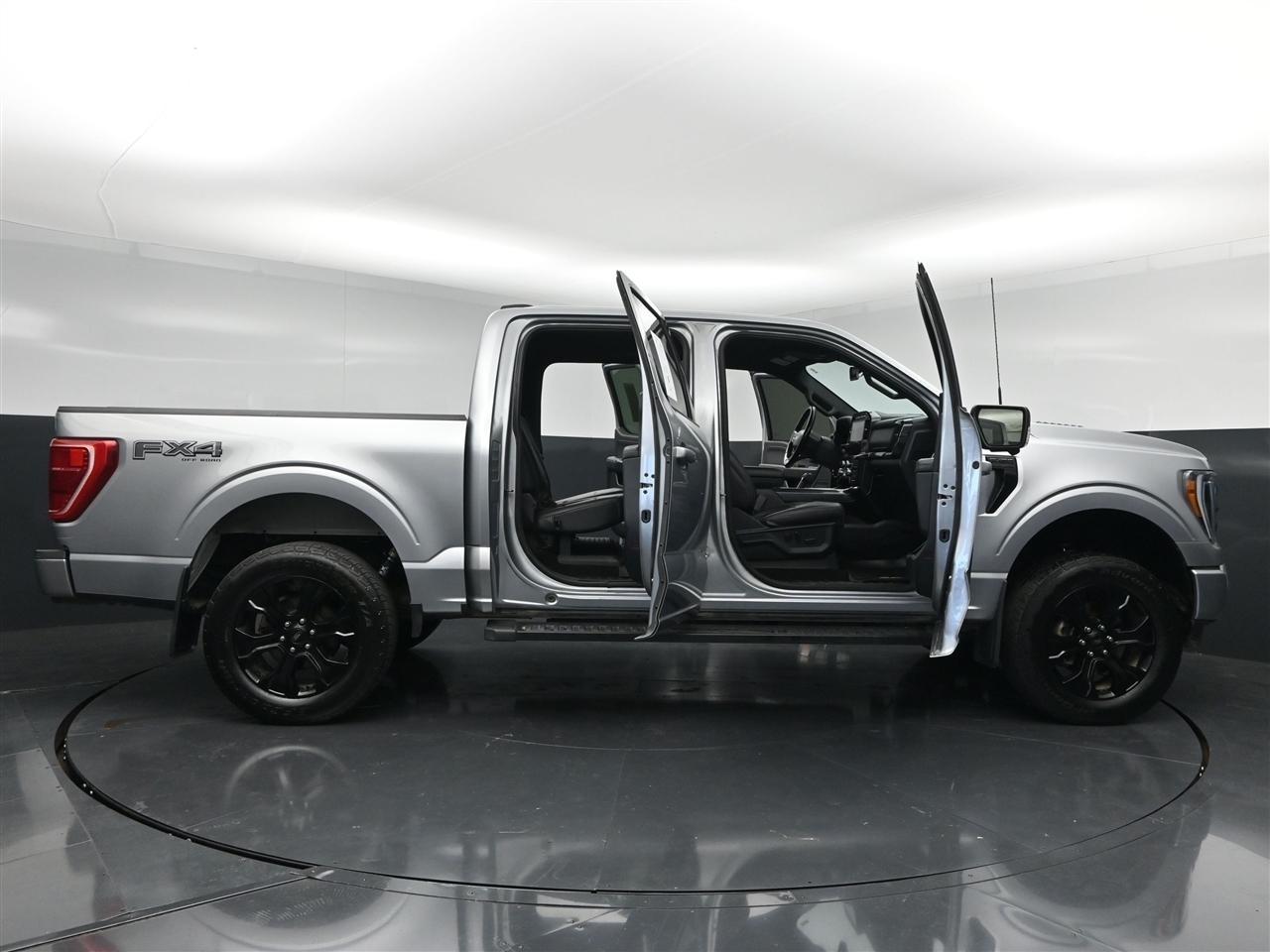 Ford F-150 XLT SuperCrew 5.5-ft. Bed 4WD 2022