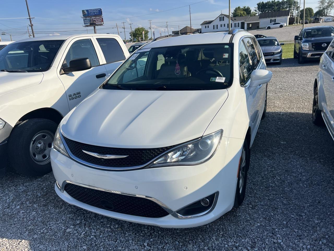 2018 Chrysler Pacifica Touring-L