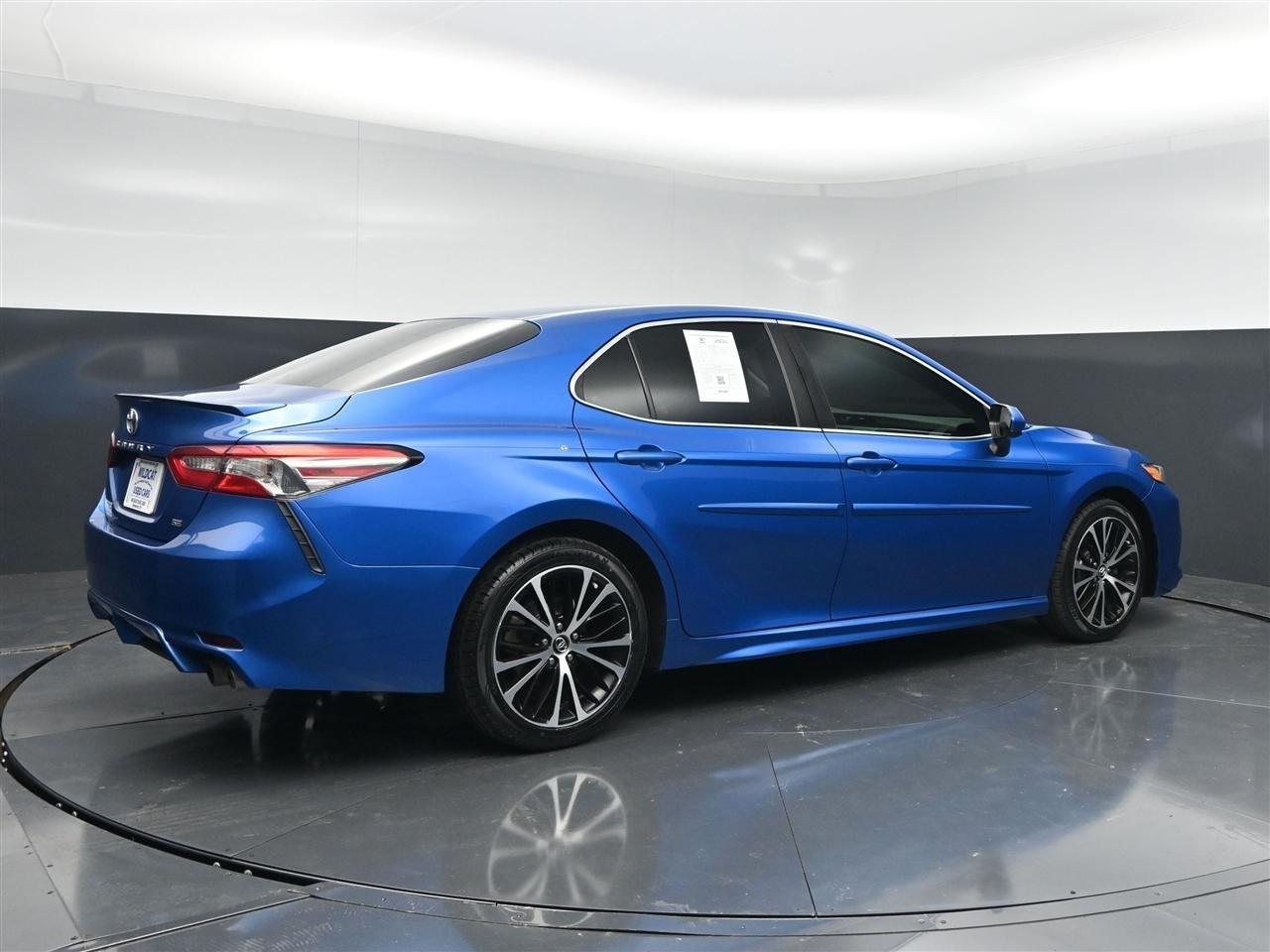 Toyota Camry SE 2018