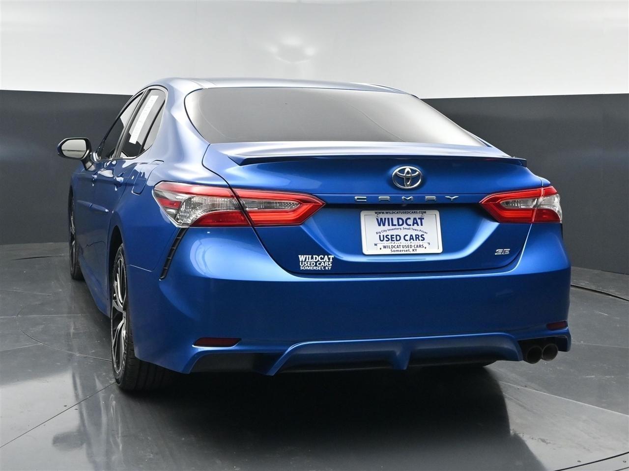Toyota Camry SE 2018
