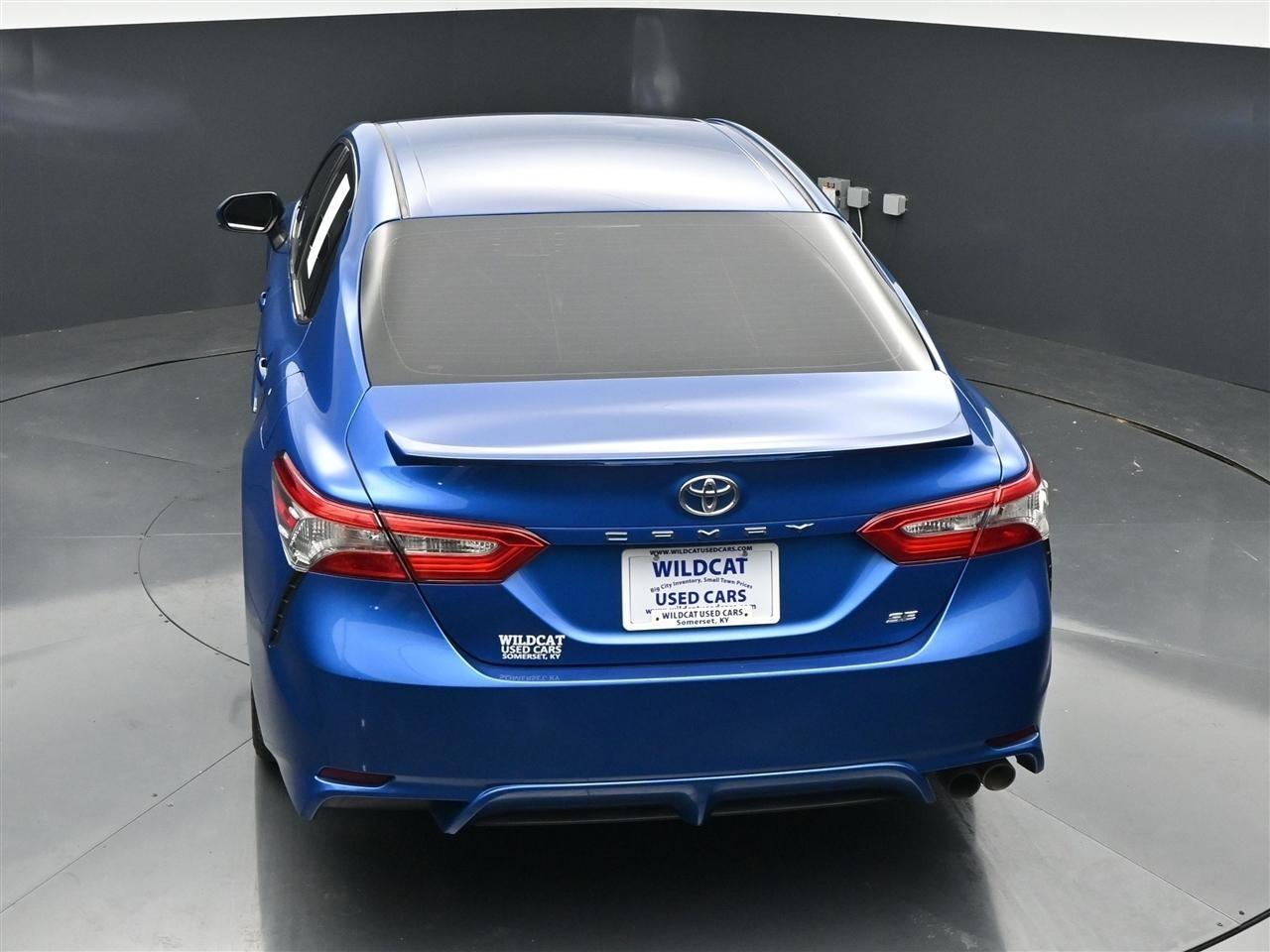 Toyota Camry SE 2018