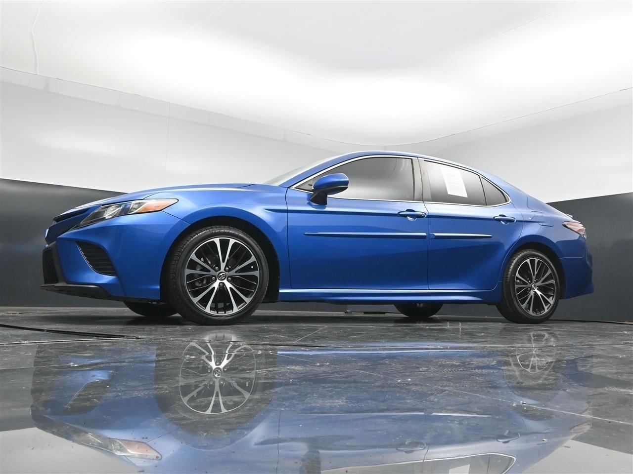 Toyota Camry SE 2018