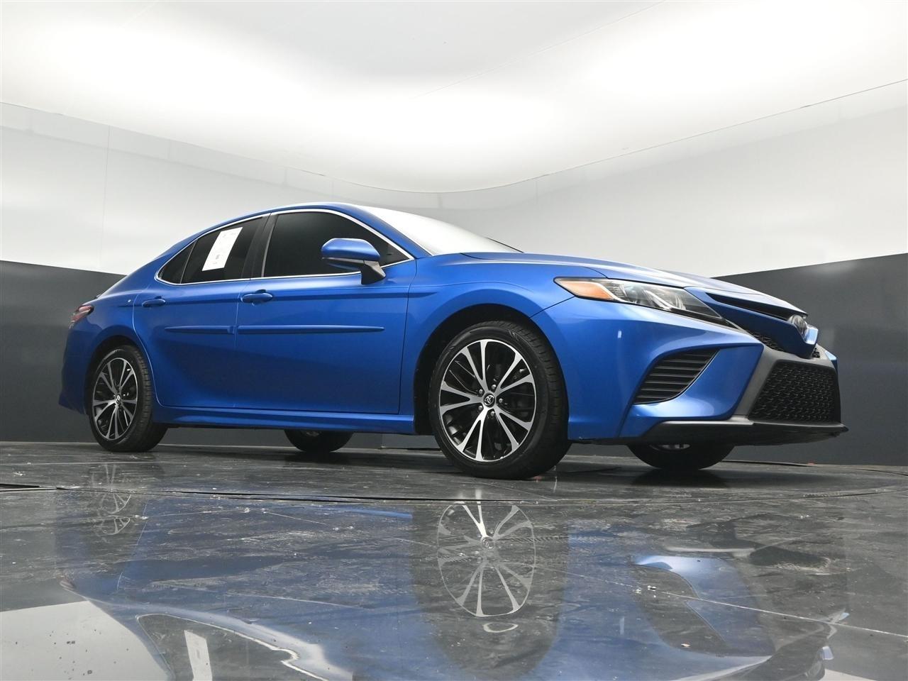 Toyota Camry SE 2018