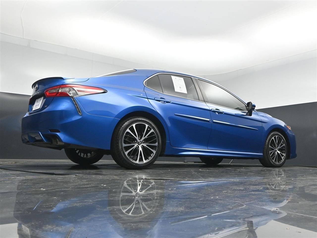 Toyota Camry SE 2018