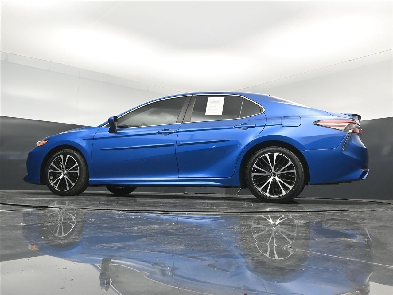 Toyota Camry SE 2018
