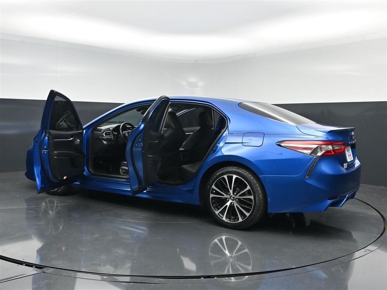 Toyota Camry SE 2018