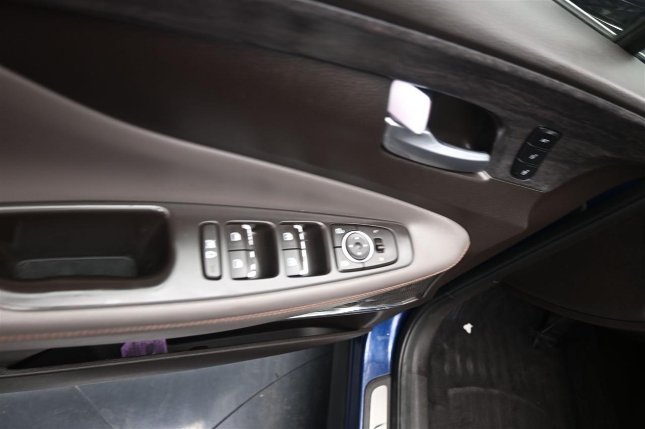 Hyundai Santa Fe Ultimate 2.0T AWD 2019