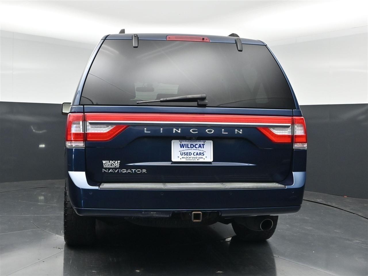 Lincoln Navigator Select 4WD 2017