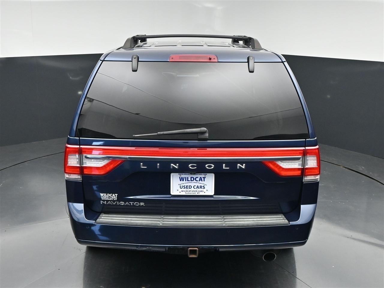 Lincoln Navigator Select 4WD 2017