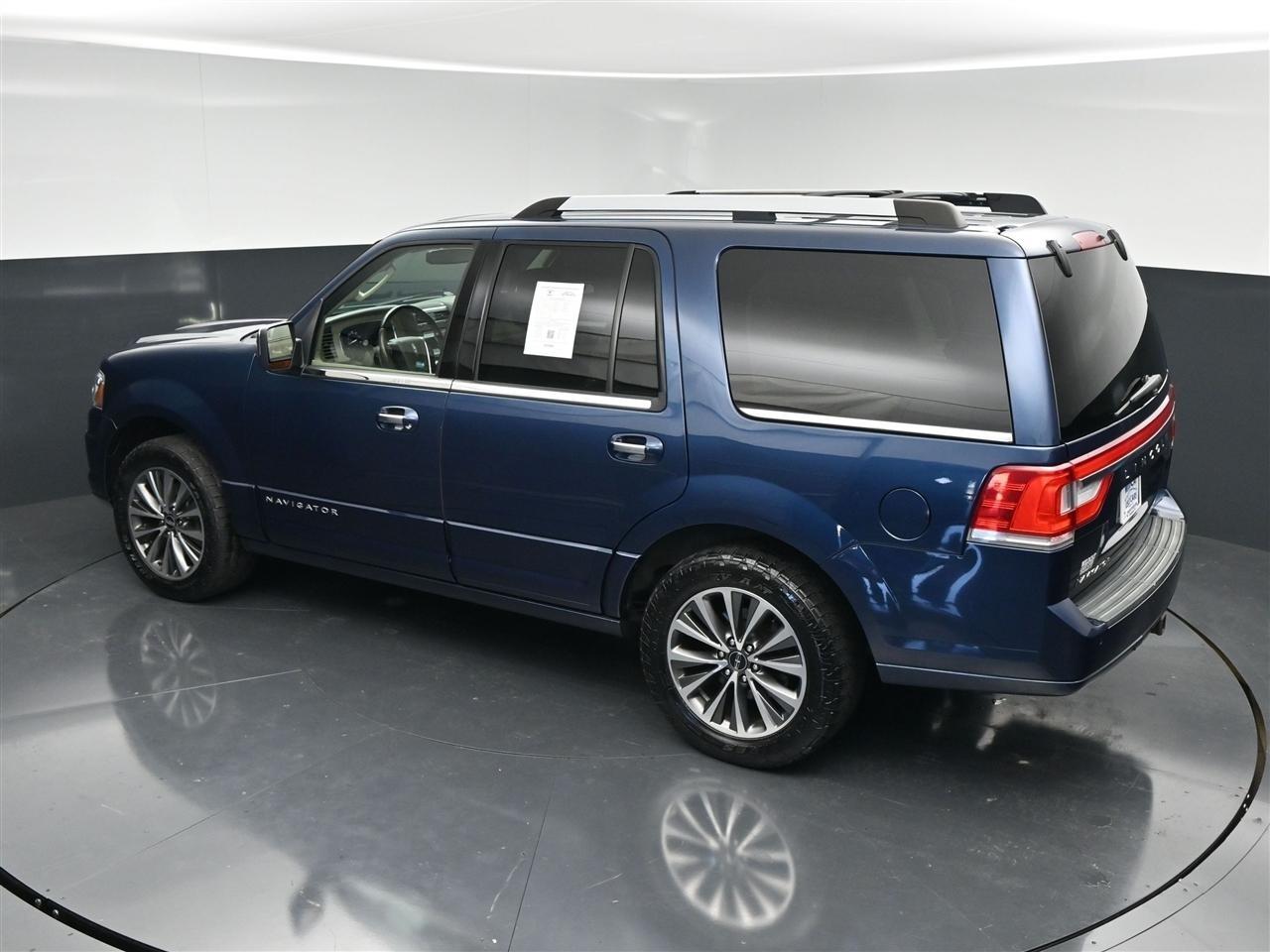 Lincoln Navigator Select 4WD 2017