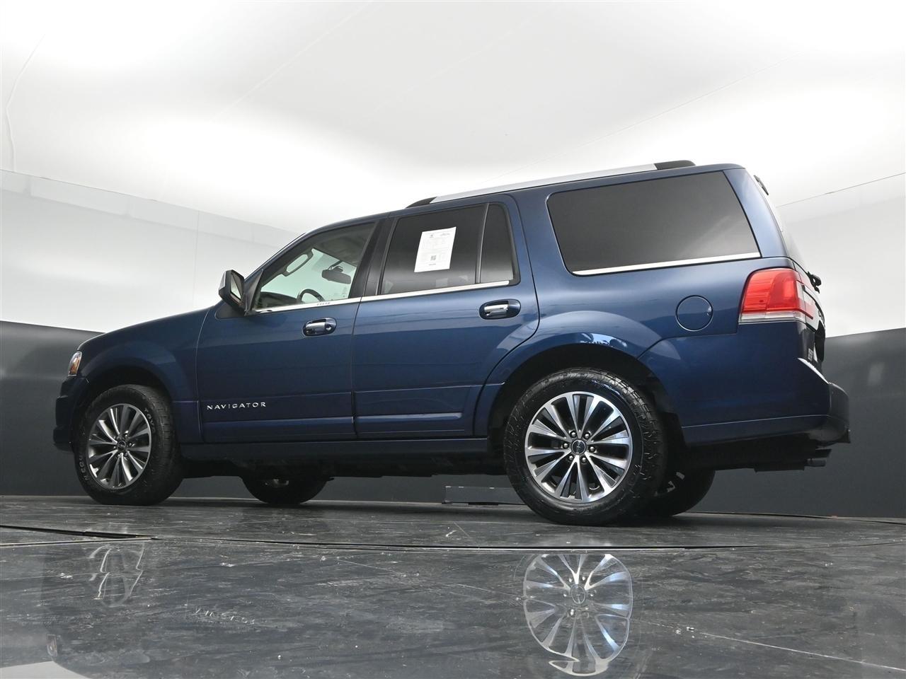 Lincoln Navigator Select 4WD 2017