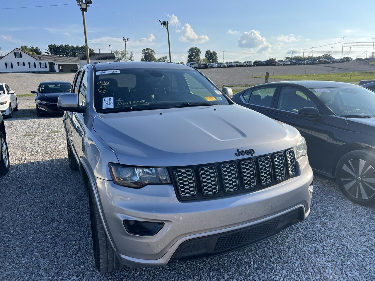 Jeep Grand Cherokee Laredo 4WD 2020