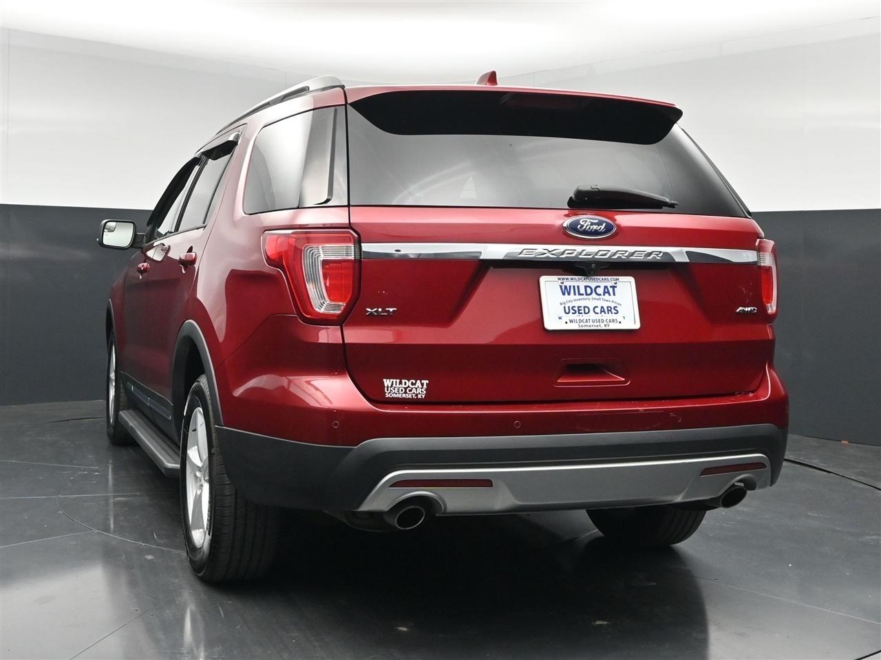 Ford Explorer XLT 4WD 2017