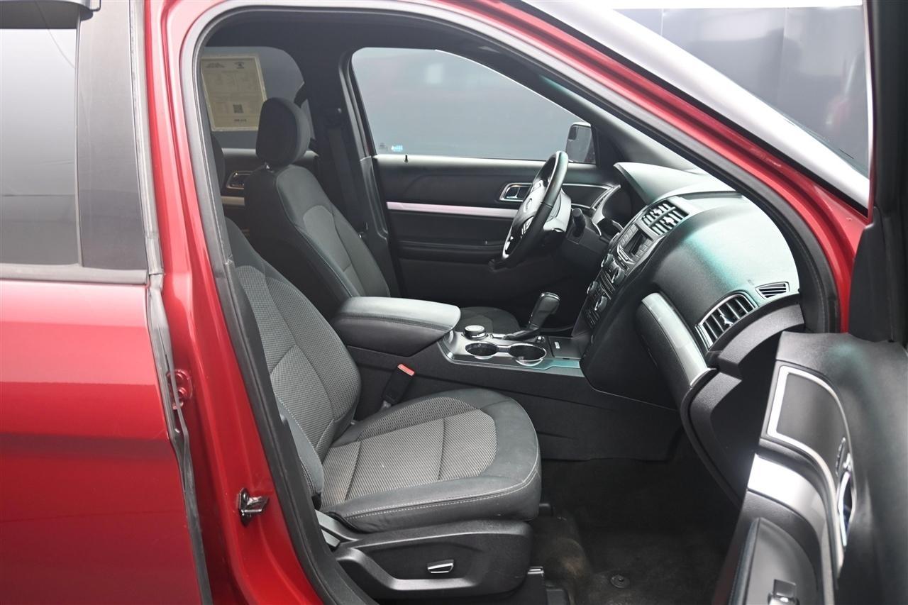 Ford Explorer XLT 4WD 2017