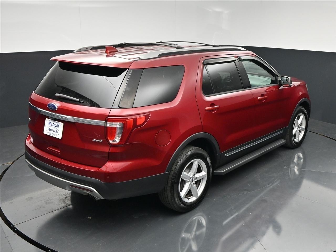 Ford Explorer XLT 4WD 2017