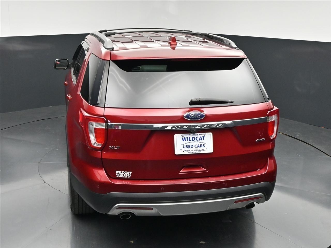 Ford Explorer XLT 4WD 2017