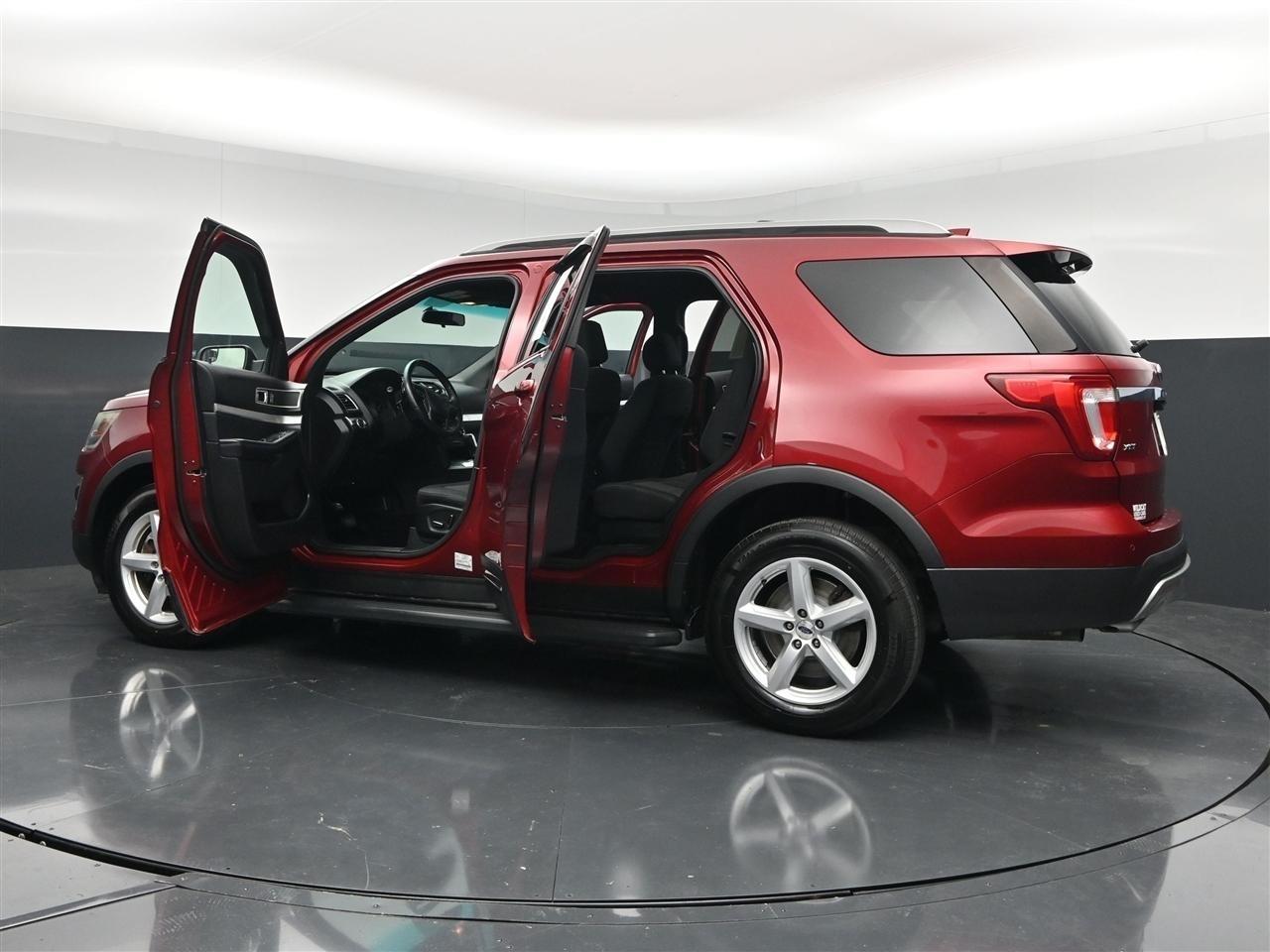 Ford Explorer XLT 4WD 2017