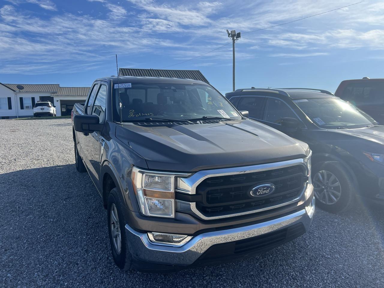 Ford F-150 XLT SuperCab 8-ft. 2WD 2021