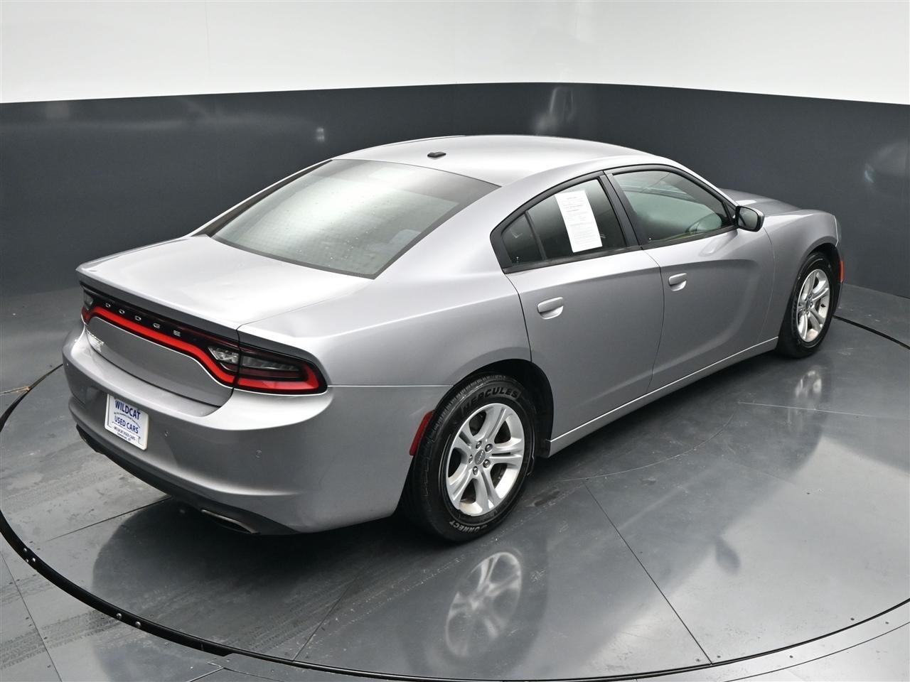 Dodge Charger SE 2016