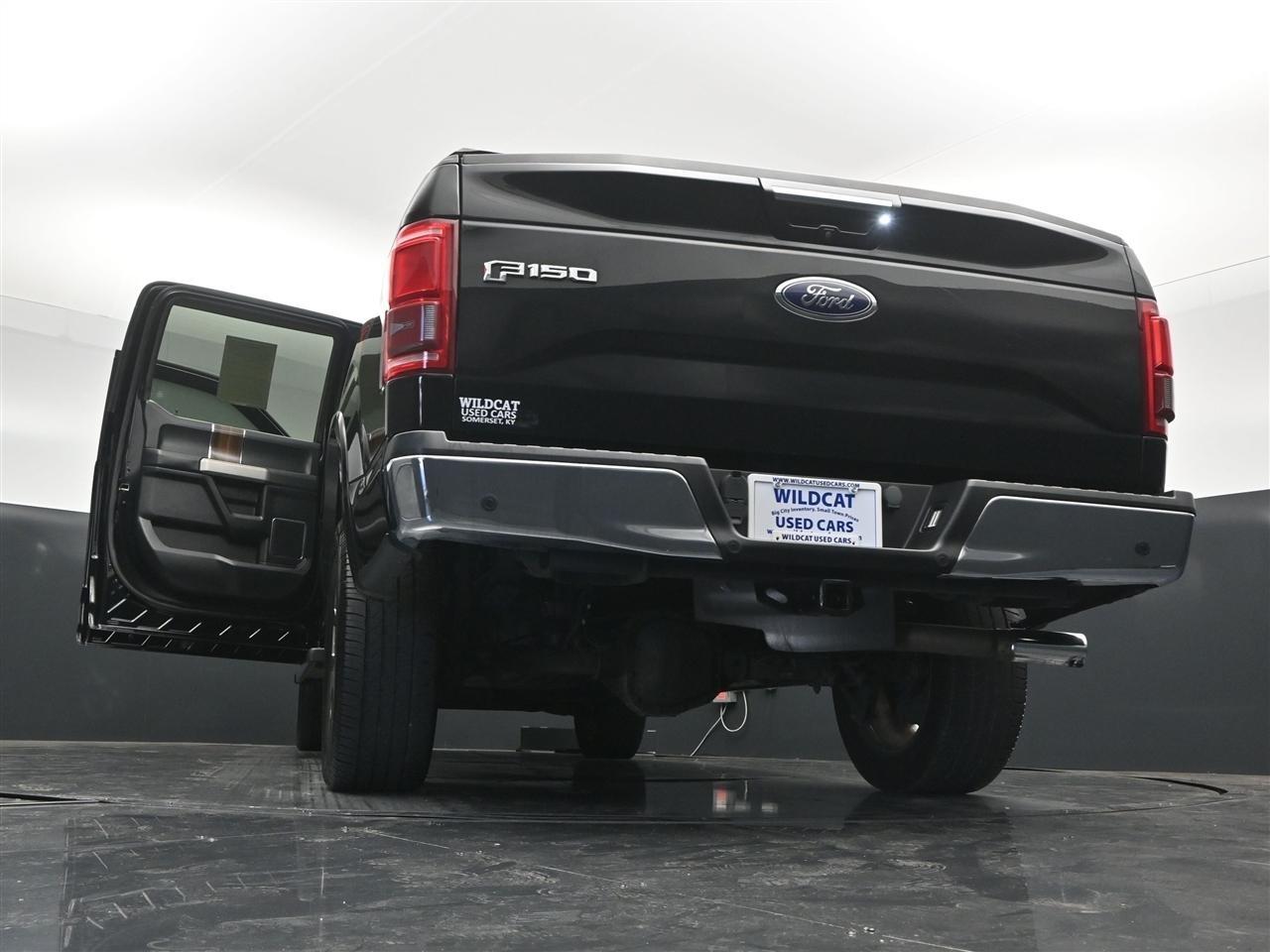 Ford F-150 Lariat SuperCrew 5.5-ft. Bed 4WD 2016