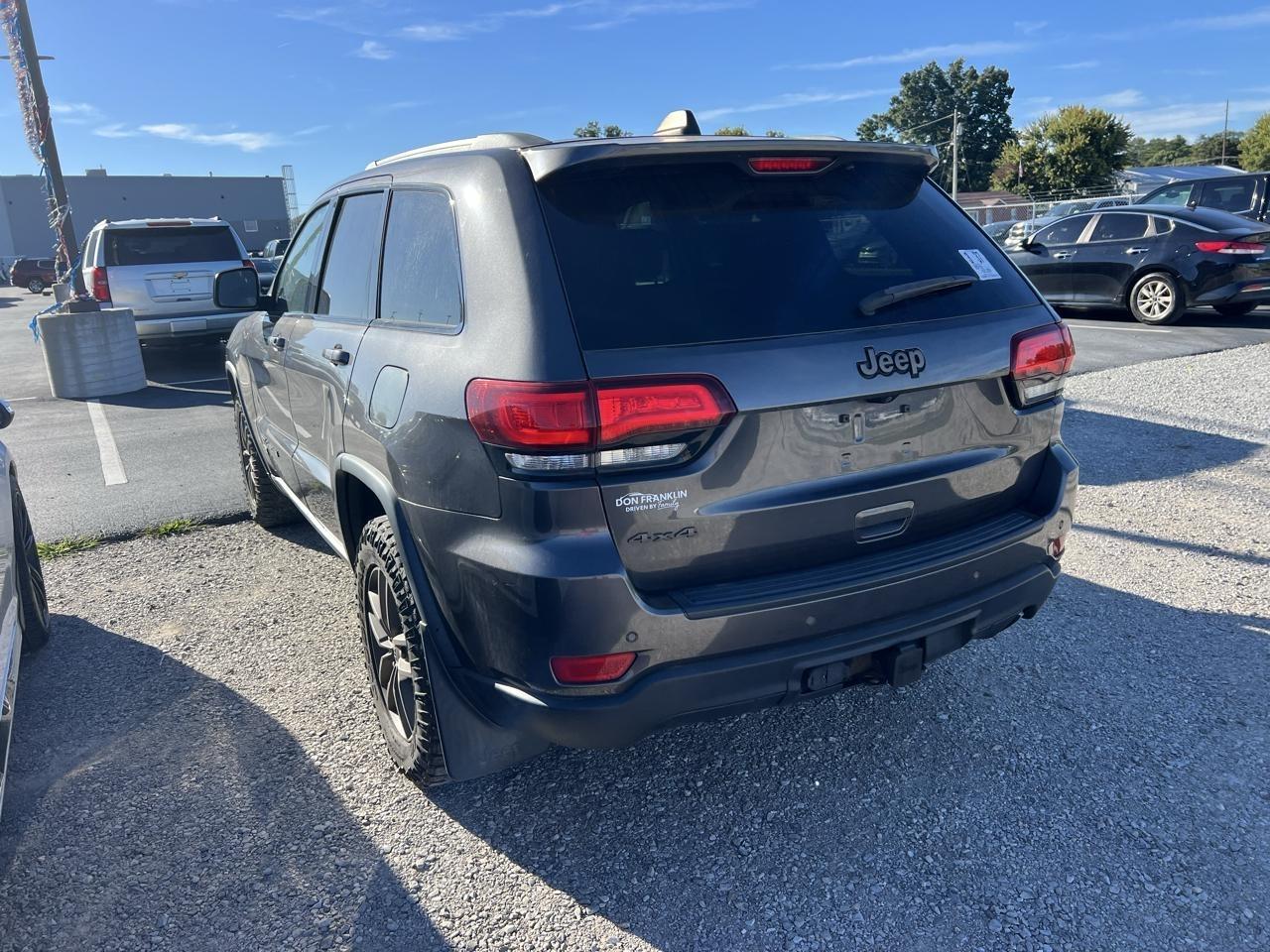 Jeep Grand Cherokee Laredo 4WD 2016