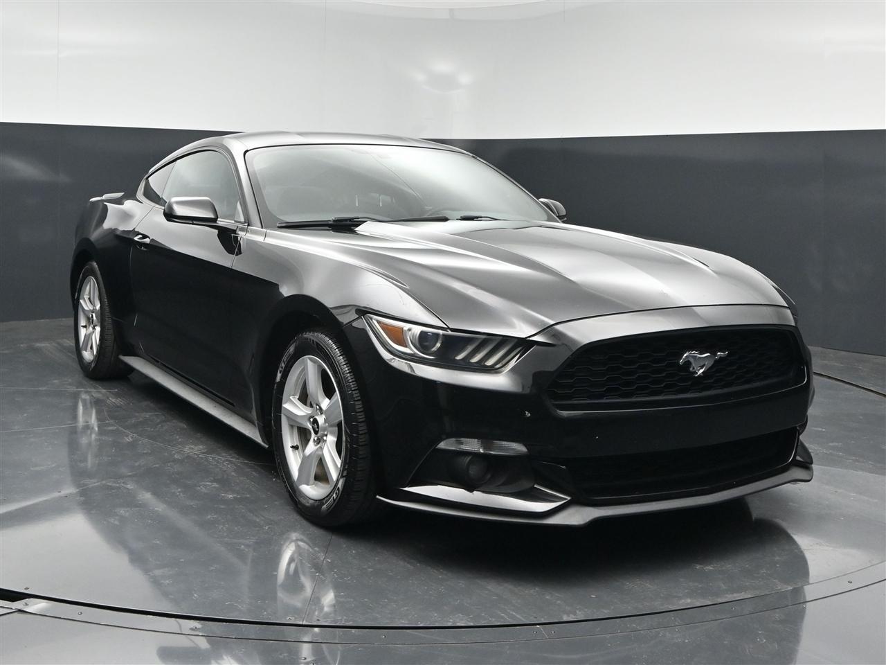 Ford Mustang EcoBoost Coupe 2015