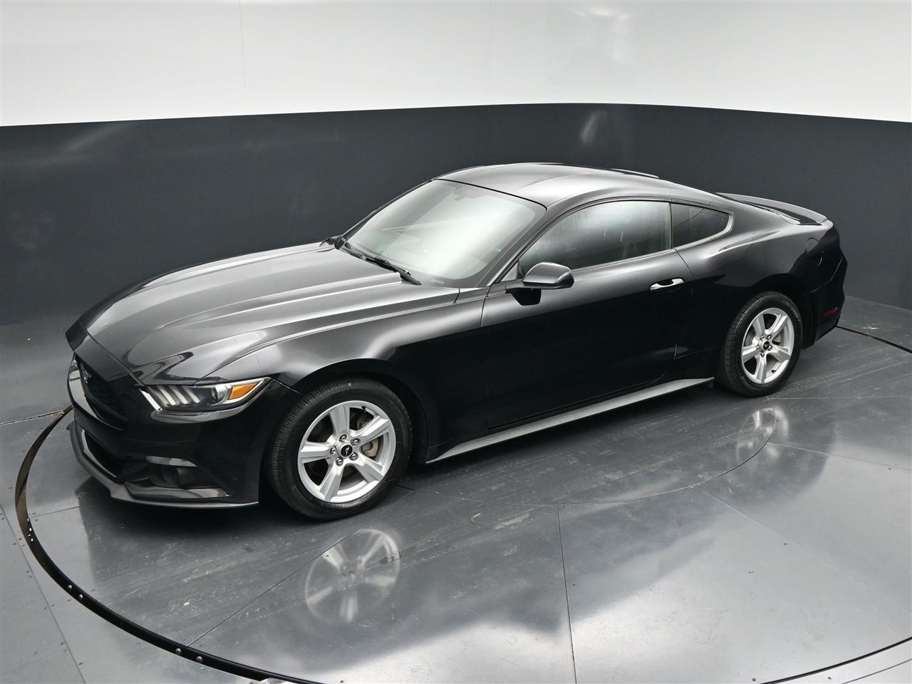 Ford Mustang EcoBoost Coupe 2015