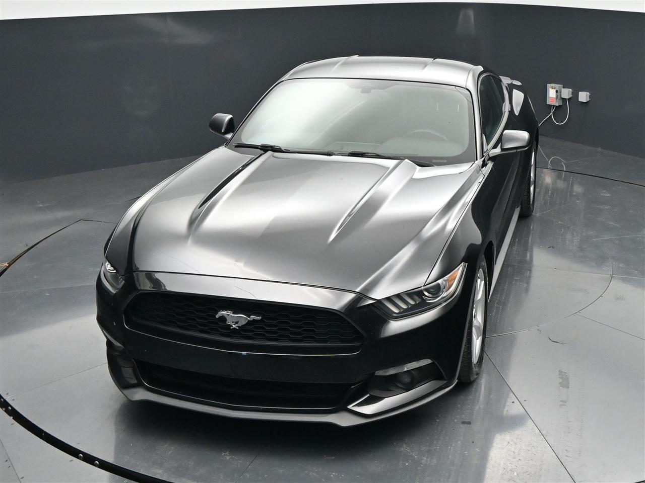 Ford Mustang EcoBoost Coupe 2015