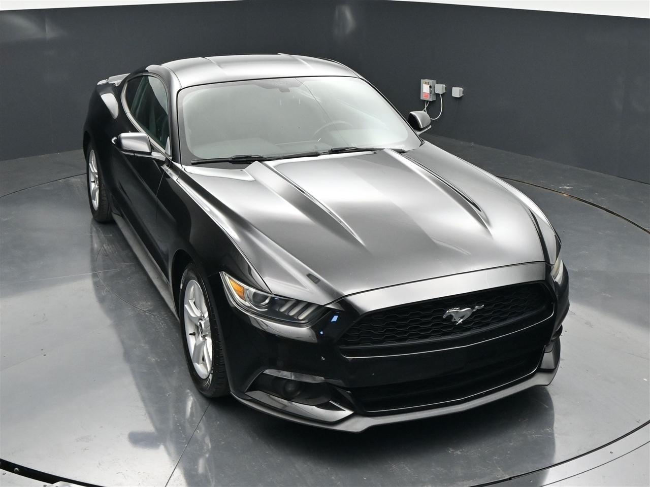 Ford Mustang EcoBoost Coupe 2015
