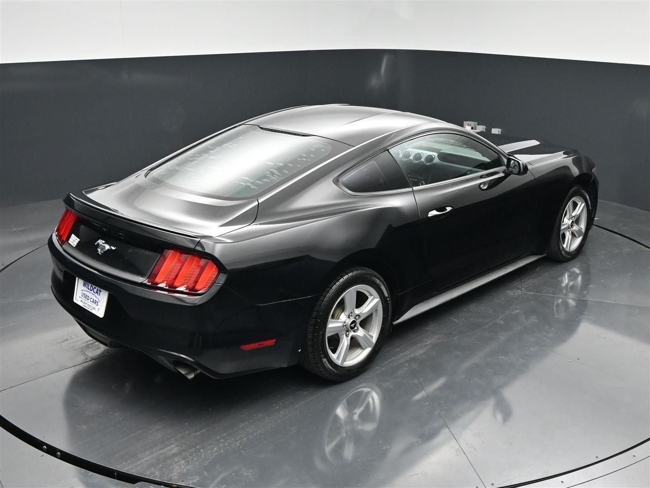 Ford Mustang EcoBoost Coupe 2015