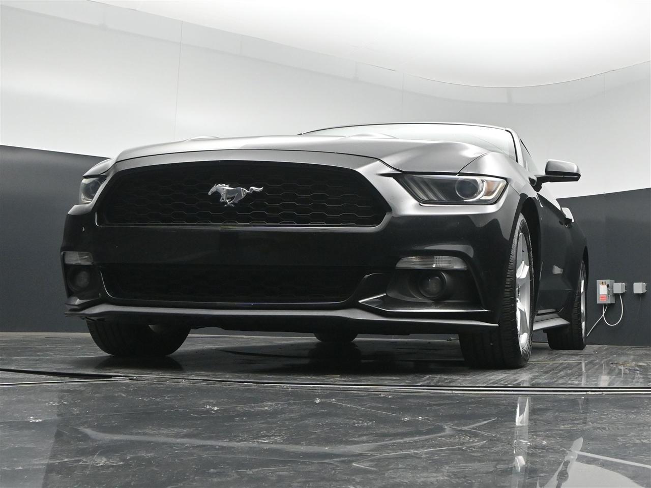 Ford Mustang EcoBoost Coupe 2015