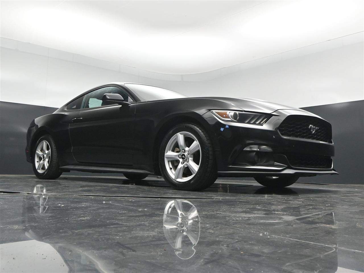 Ford Mustang EcoBoost Coupe 2015