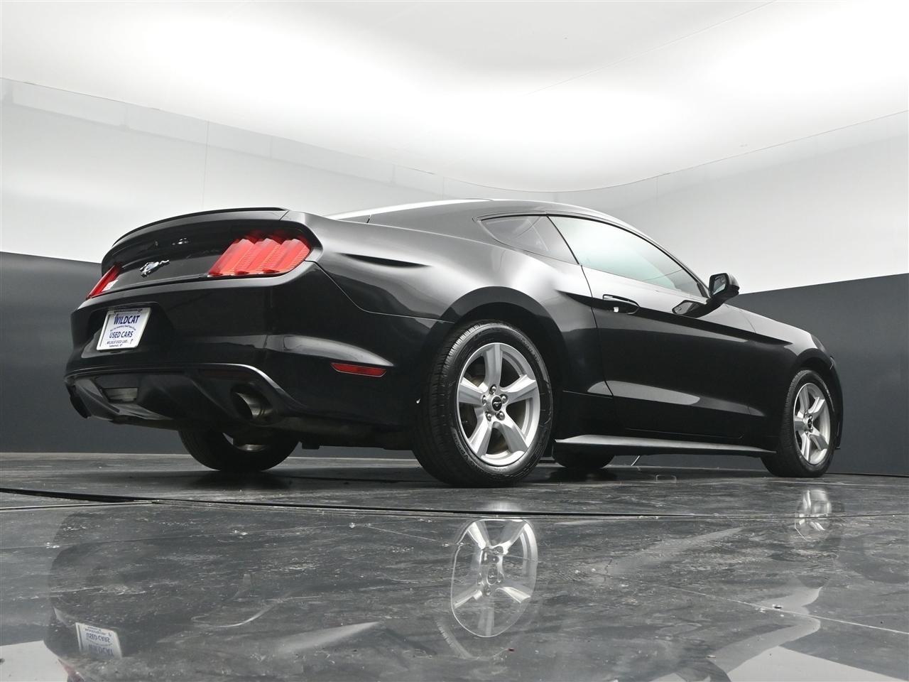 Ford Mustang EcoBoost Coupe 2015