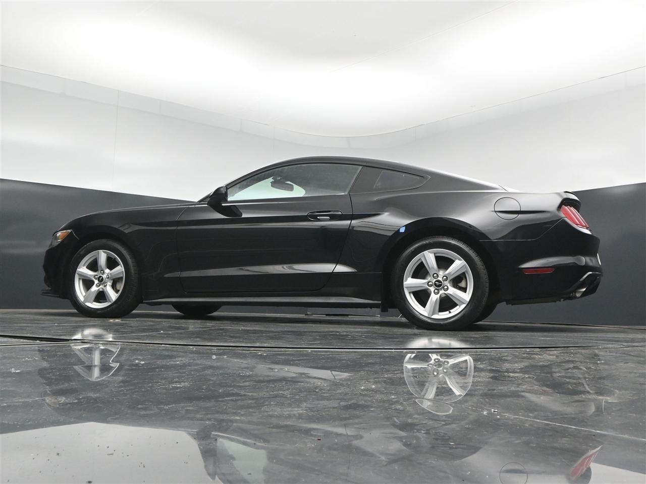 Ford Mustang EcoBoost Coupe 2015
