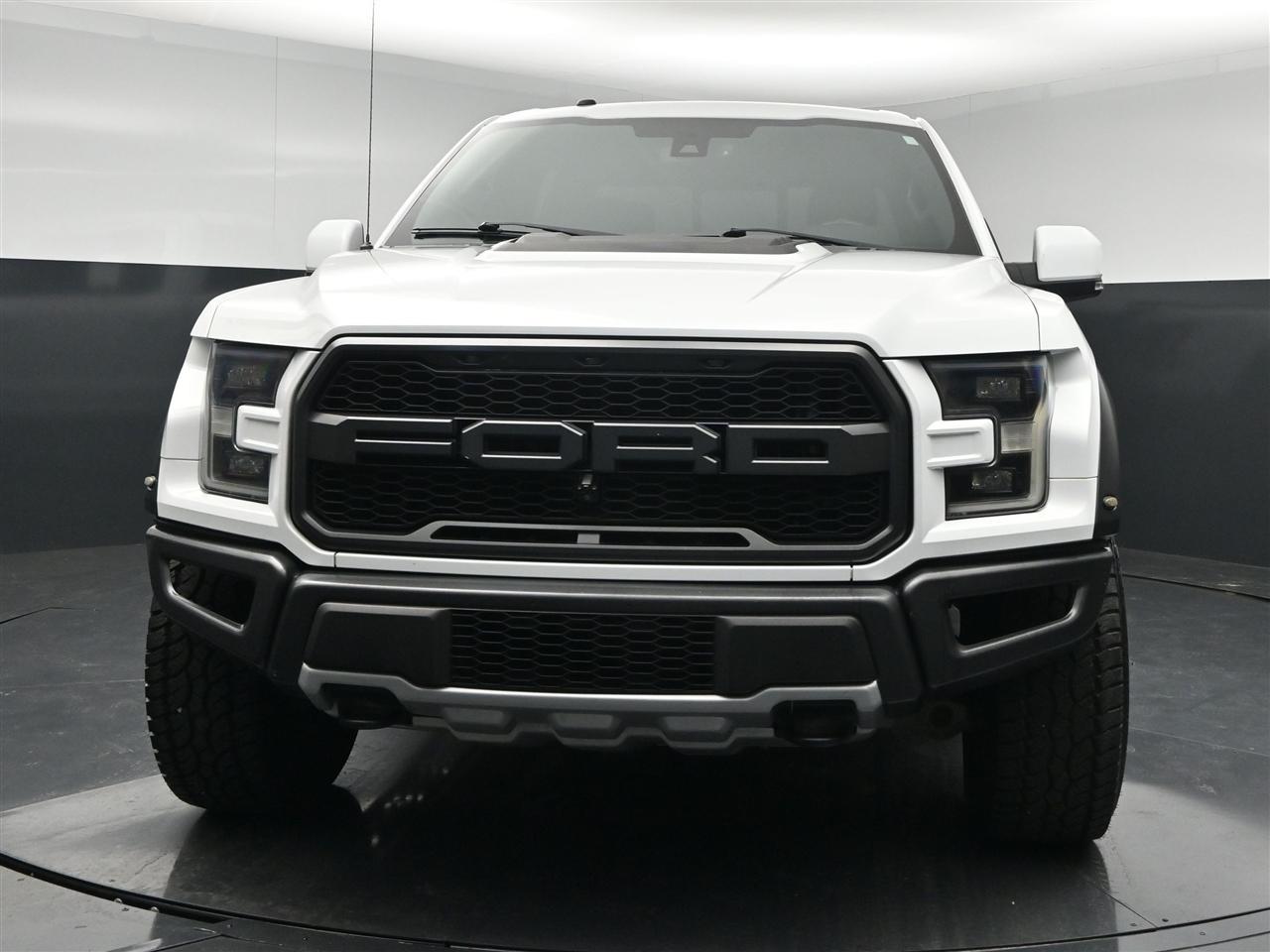 Ford F-150 Raptor SuperCrew 4WD 2018