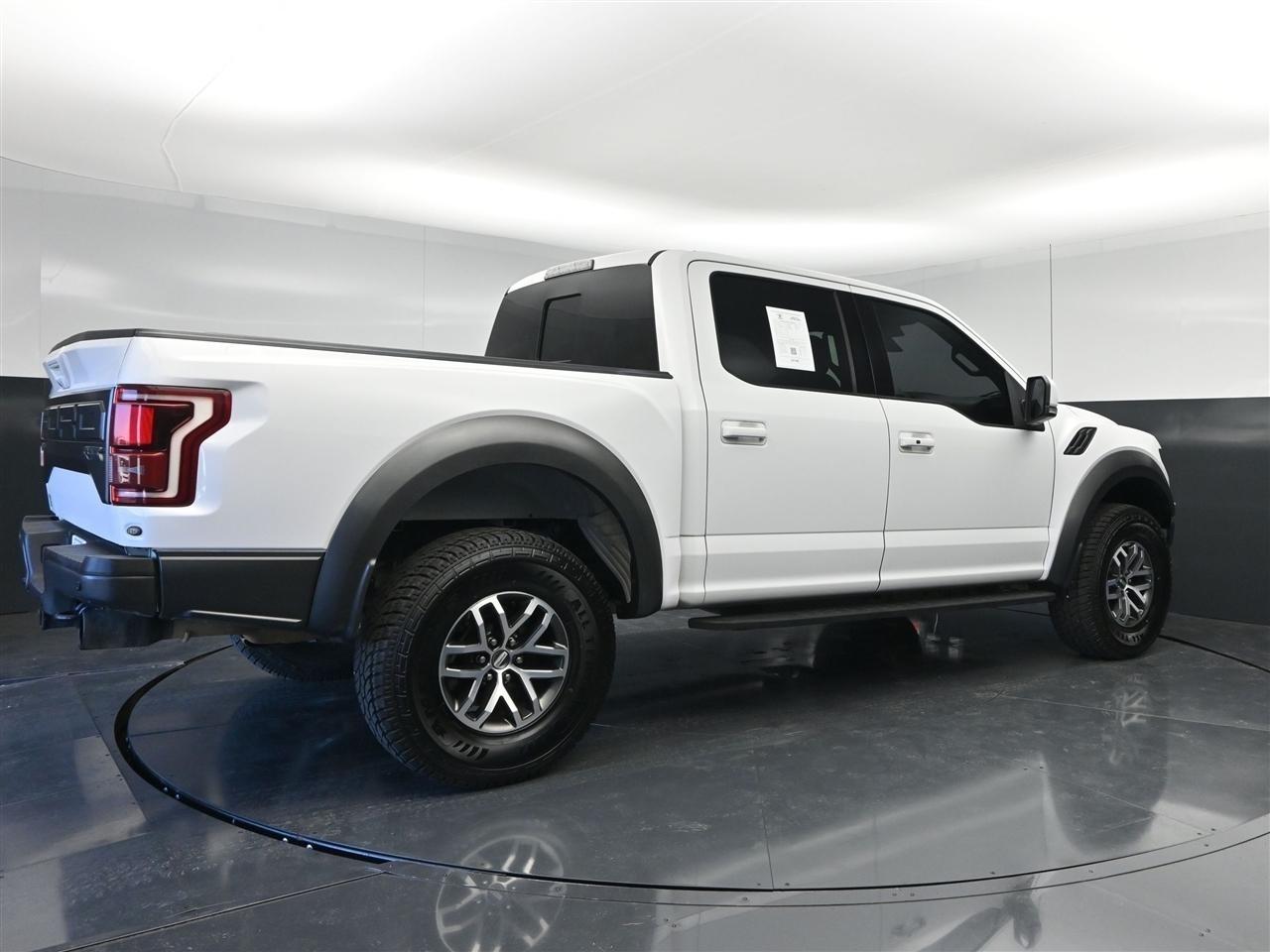 Ford F-150 Raptor SuperCrew 4WD 2018