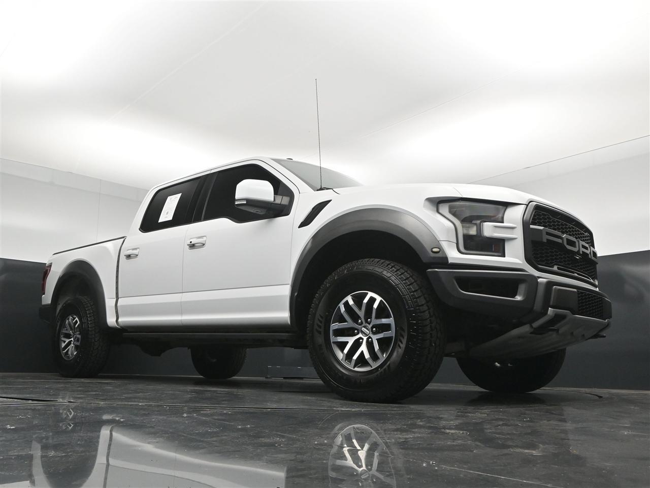 Ford F-150 Raptor SuperCrew 4WD 2018