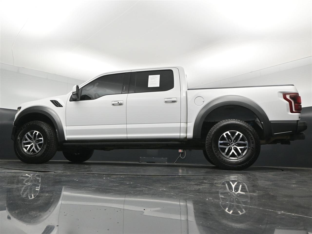 Ford F-150 Raptor SuperCrew 4WD 2018