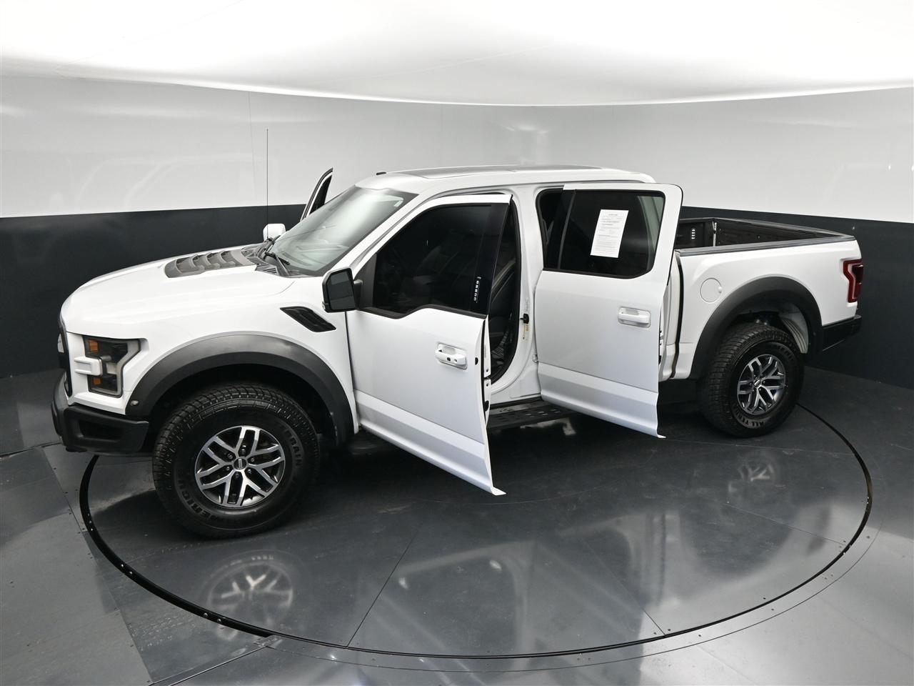 Ford F-150 Raptor SuperCrew 4WD 2018