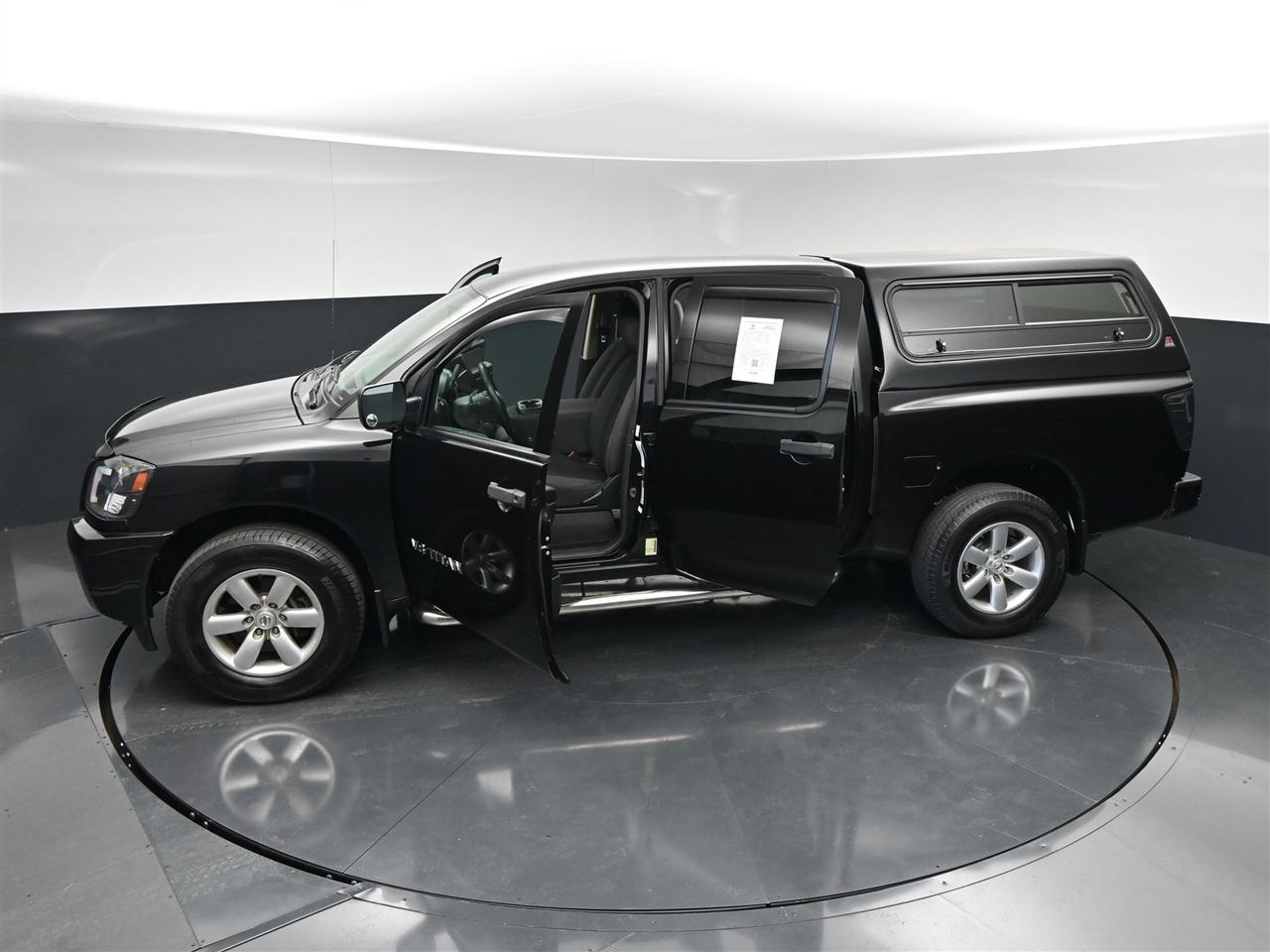 Nissan Titan S Crew Cab 4WD 2014