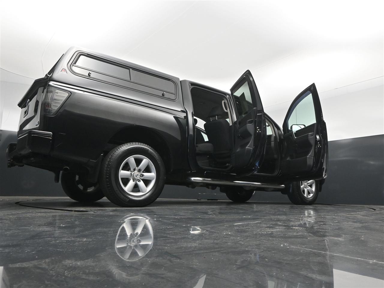 Nissan Titan S Crew Cab 4WD 2014
