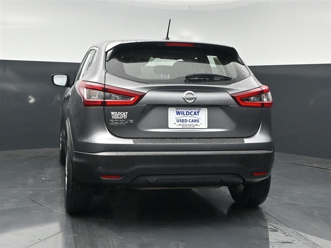 Nissan Rogue Sport S 2021