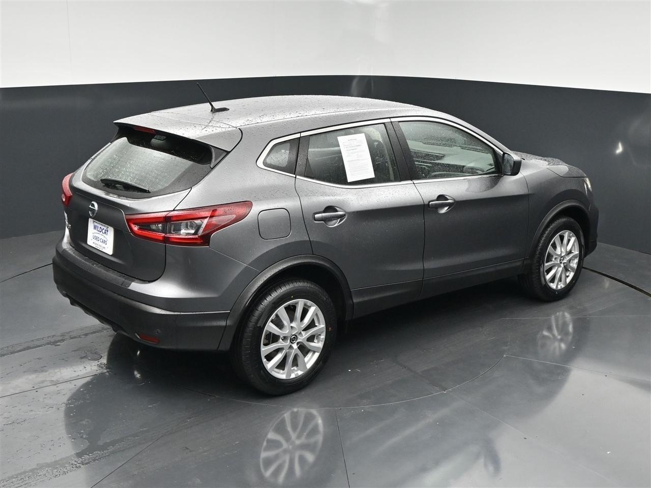 Nissan Rogue Sport S 2021