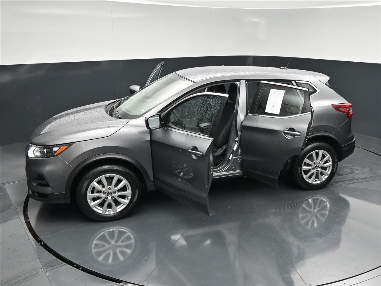 Nissan Rogue Sport S 2021