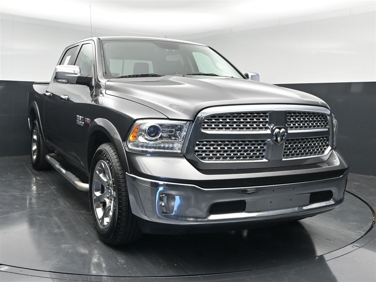 RAM 1500 Laramie Crew Cab SWB 4WD 2018