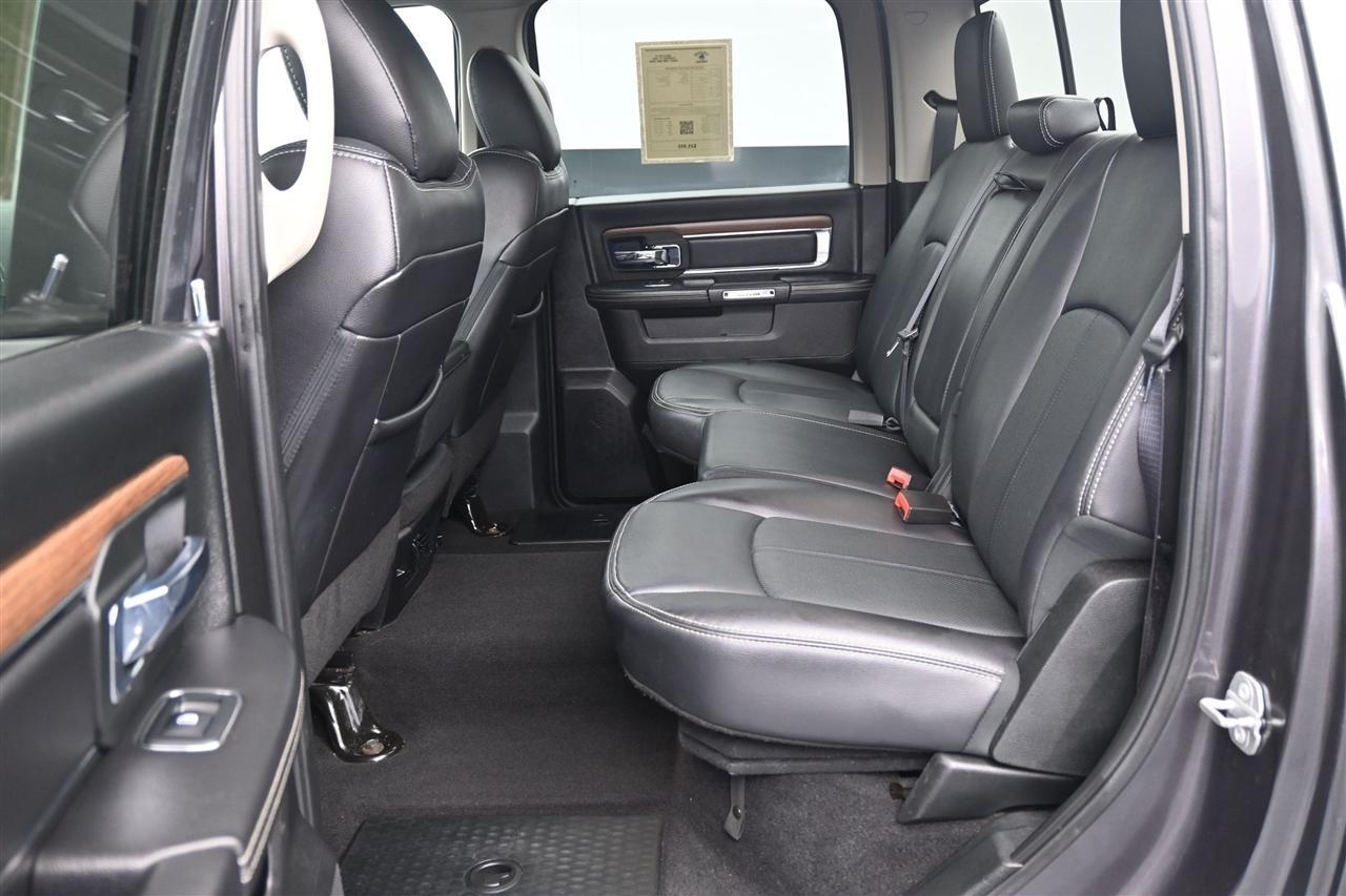 RAM 1500 Laramie Crew Cab SWB 4WD 2018